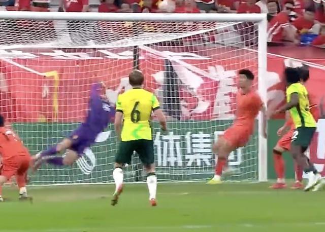 开云-爱游戏-热议U22男足出线:安东尼奥苟起来就难踢;他的风格可供参考